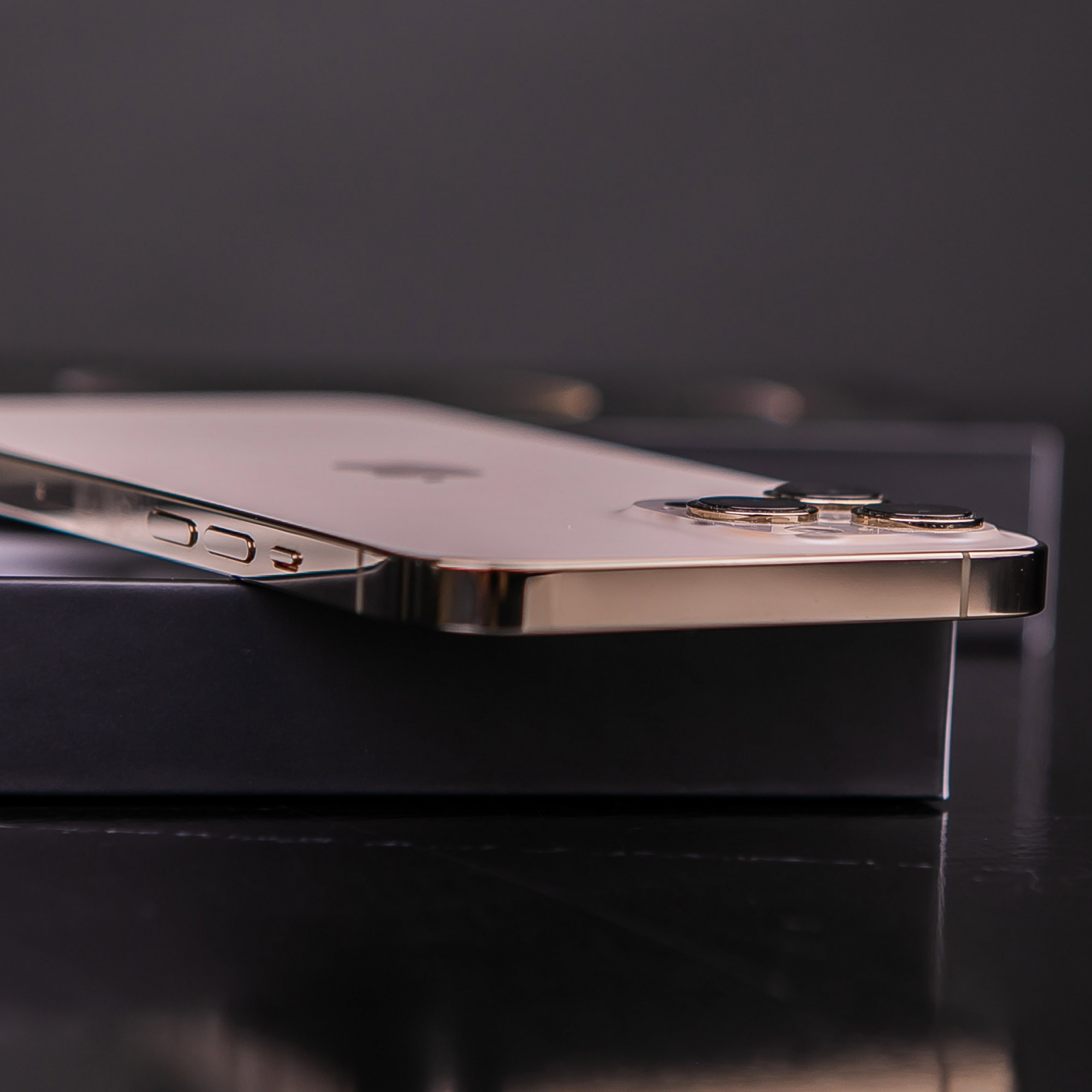 iPhone 12 Pro Max 512gb, Gold (MGDK3) б/у